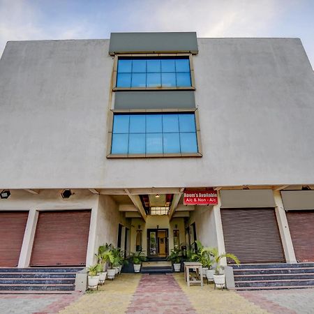OYO 65290 Hotel Plus Corporate One Khapa  Extérieur photo