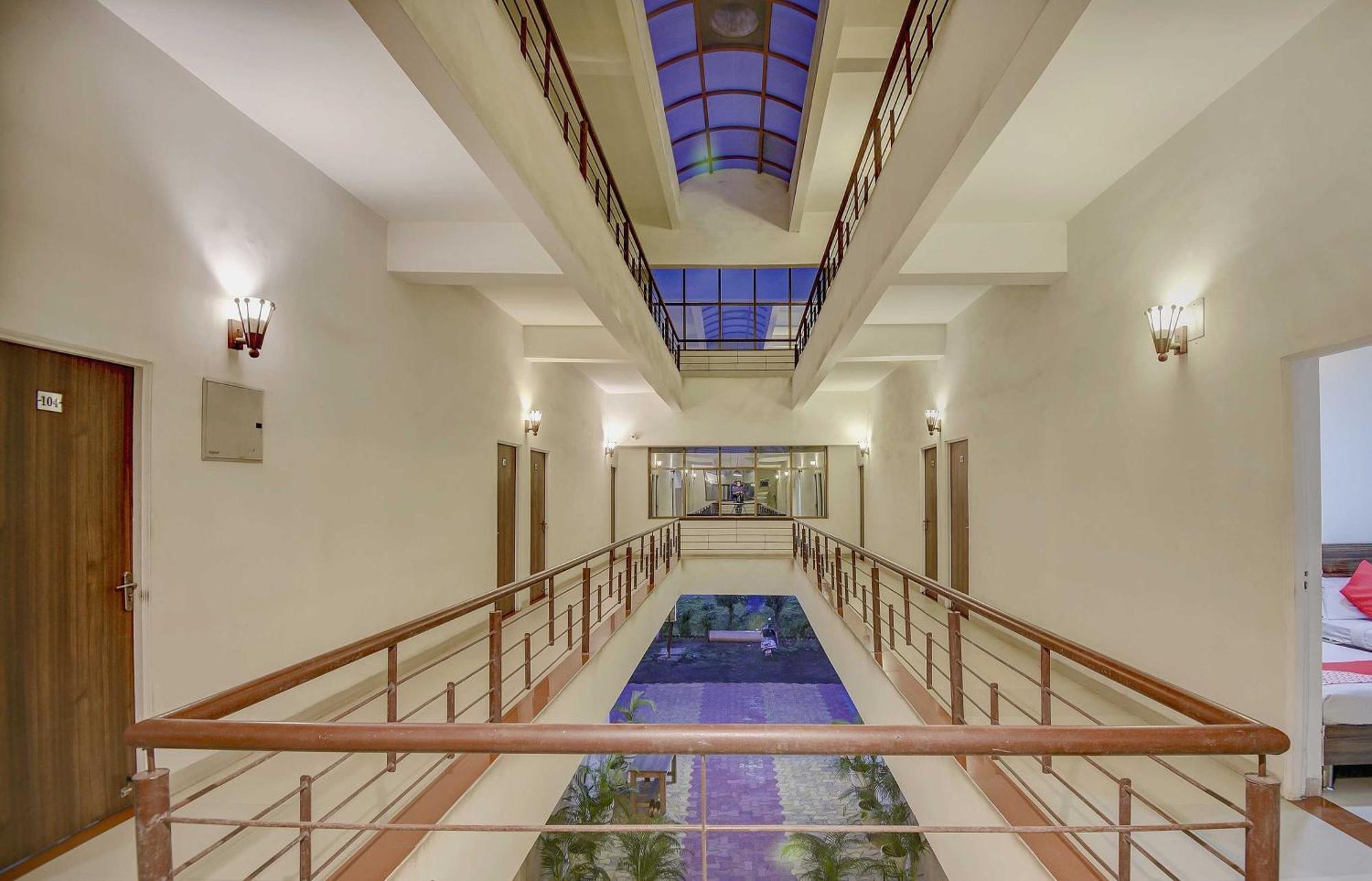OYO 65290 Hotel Plus Corporate One Khapa  Extérieur photo