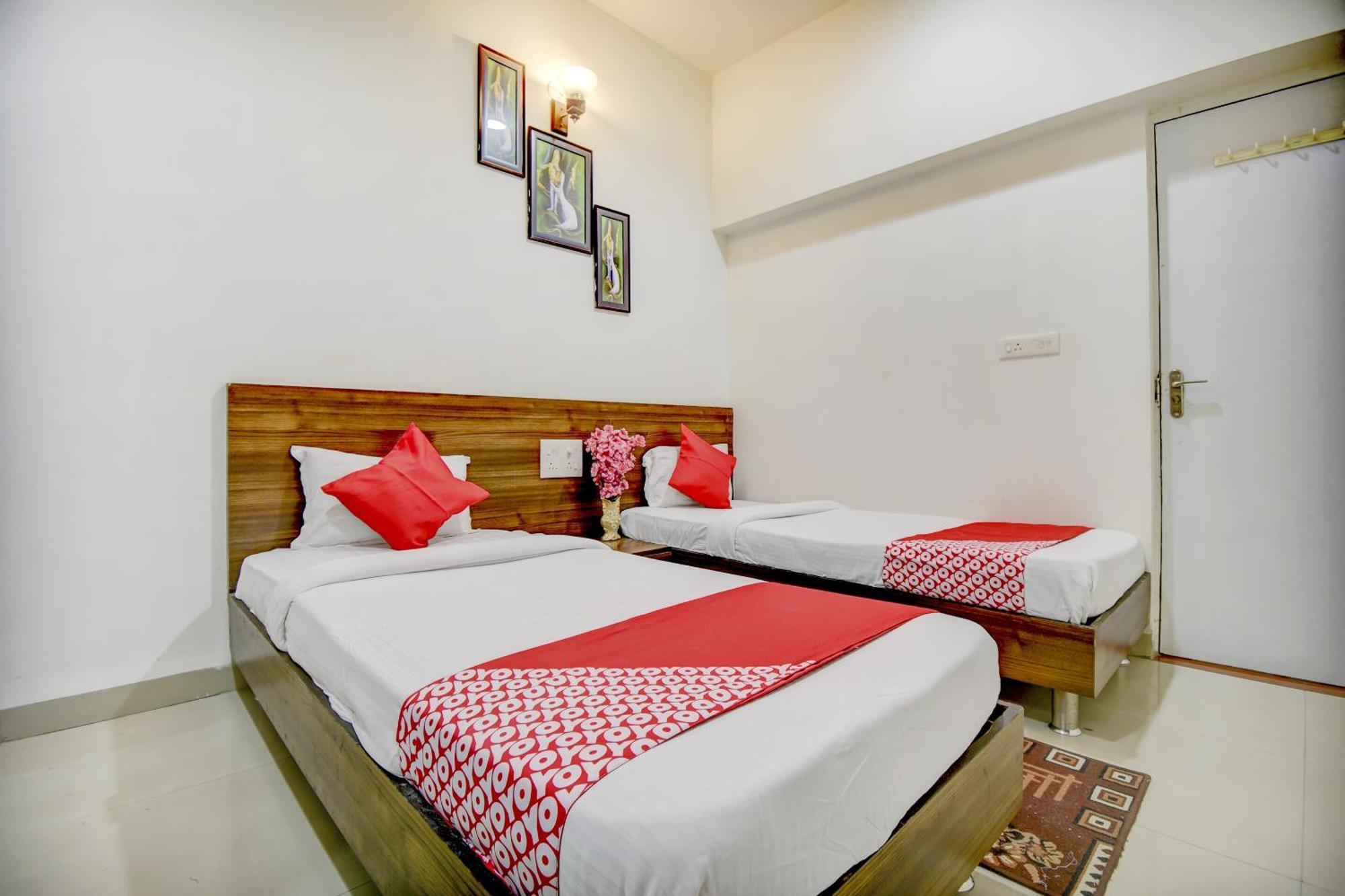 OYO 65290 Hotel Plus Corporate One Khapa  Extérieur photo