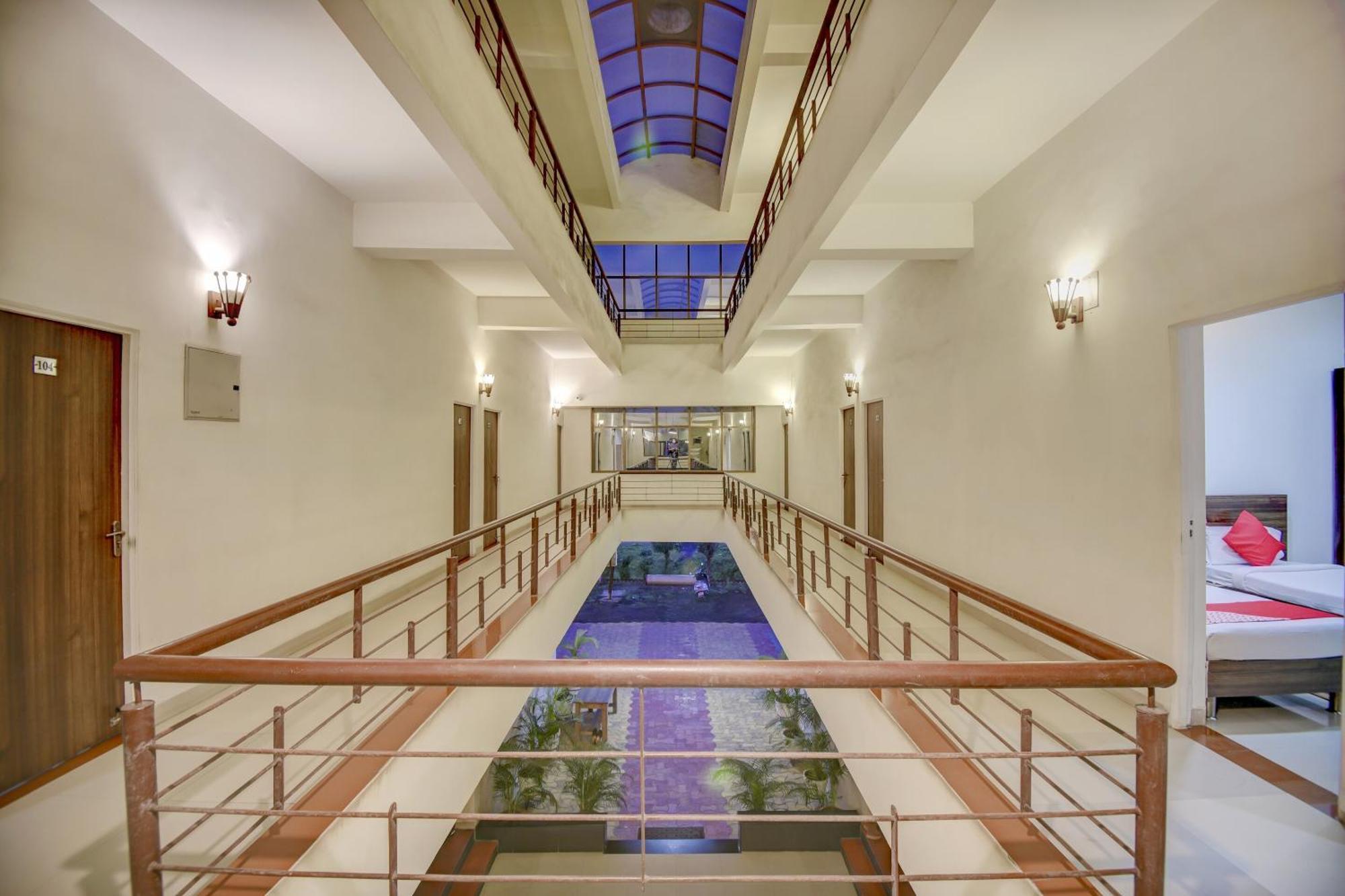 OYO 65290 Hotel Plus Corporate One Khapa  Extérieur photo