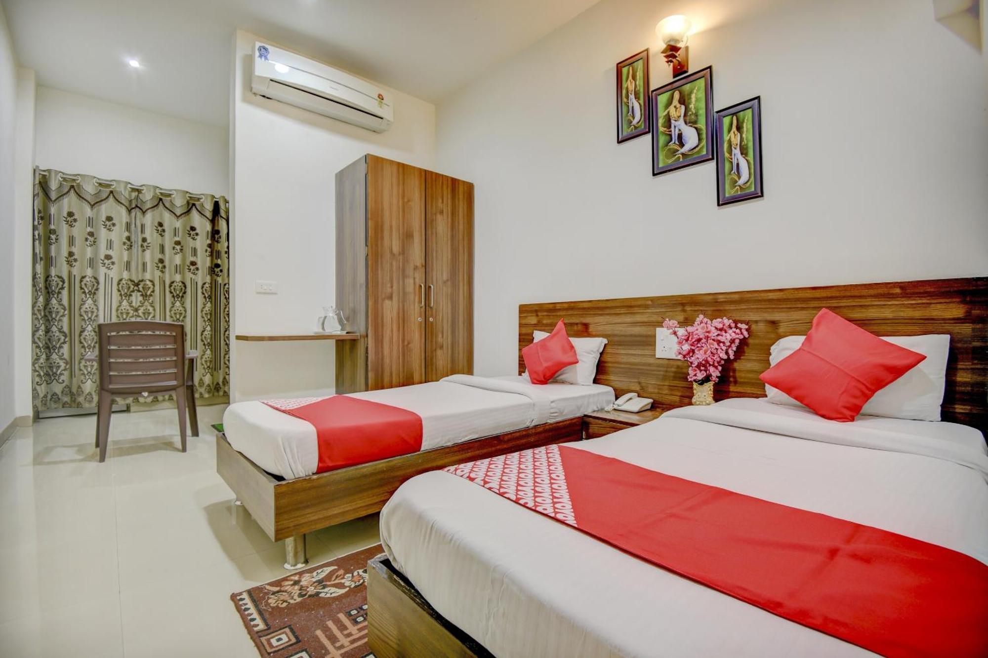 OYO 65290 Hotel Plus Corporate One Khapa  Extérieur photo