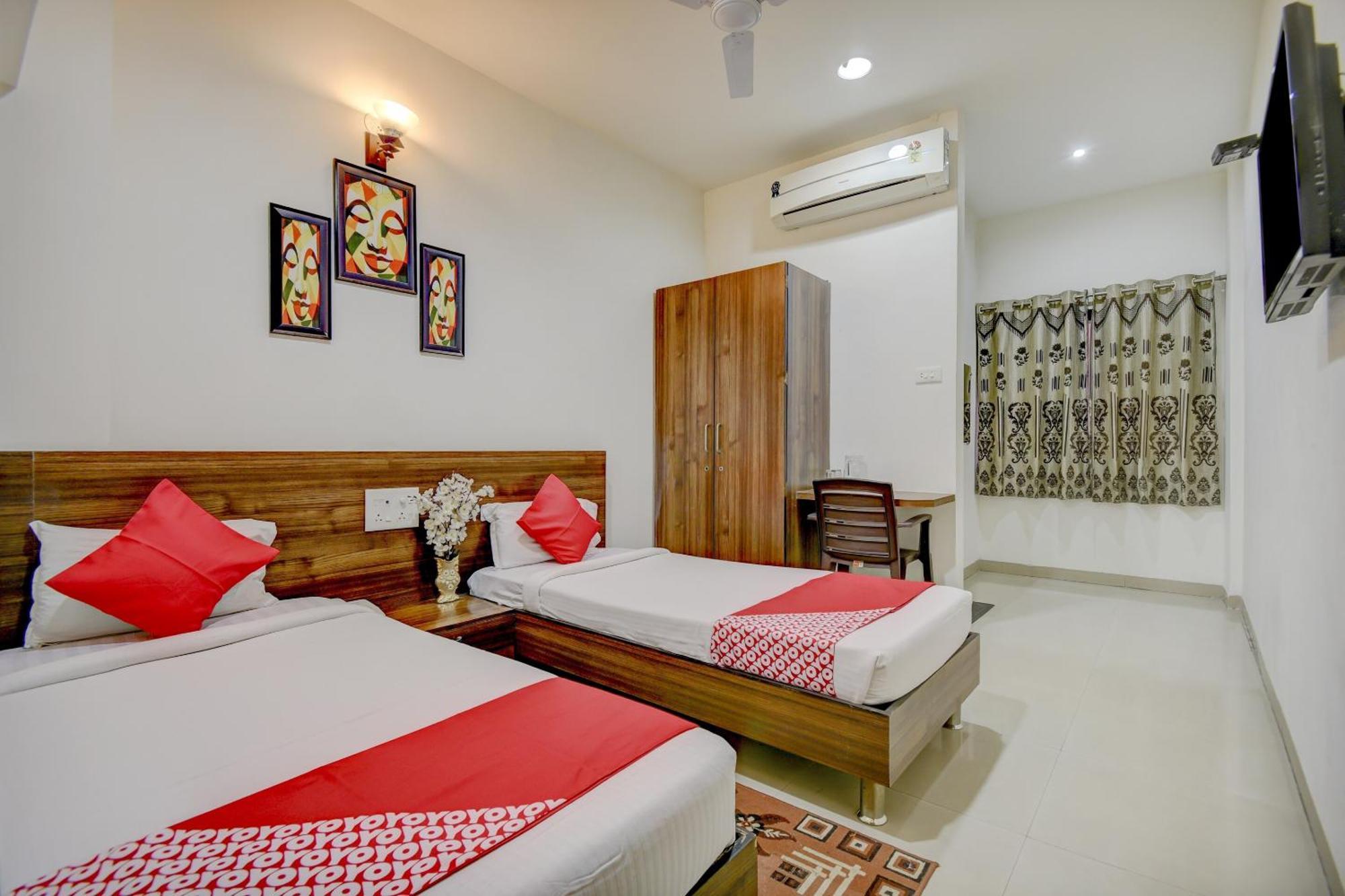 OYO 65290 Hotel Plus Corporate One Khapa  Extérieur photo